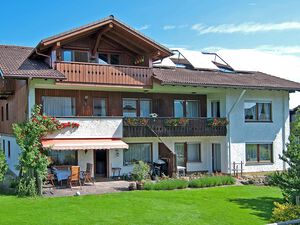 Terrasse der Ferienwohnung A im Haus Alpenkranz